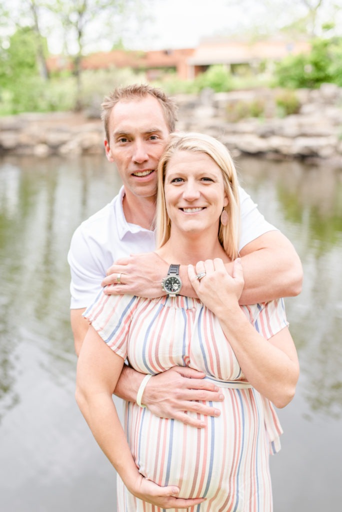 Maternity photographer st. Charles Missouri