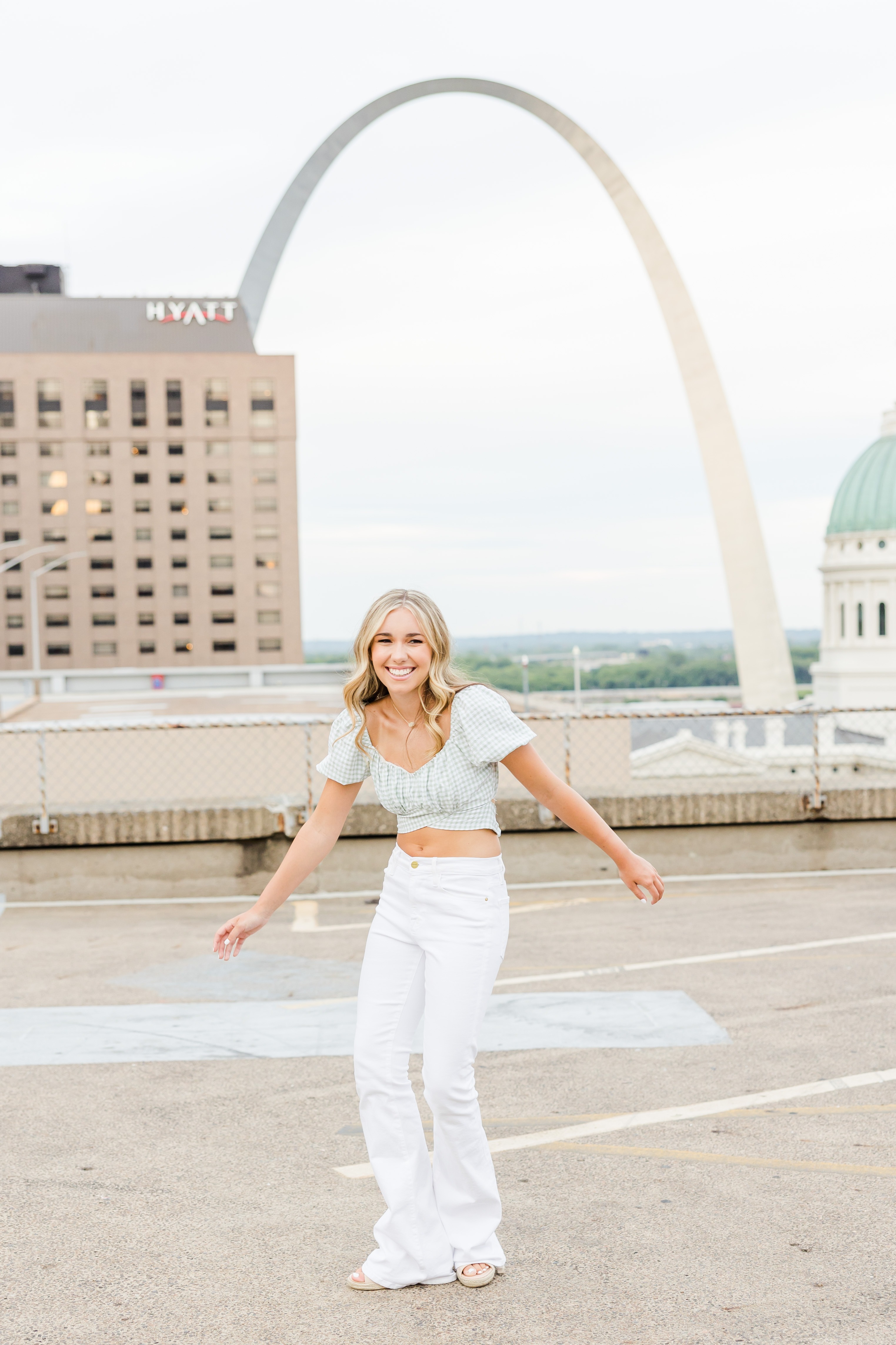 St. Louis senior photographer