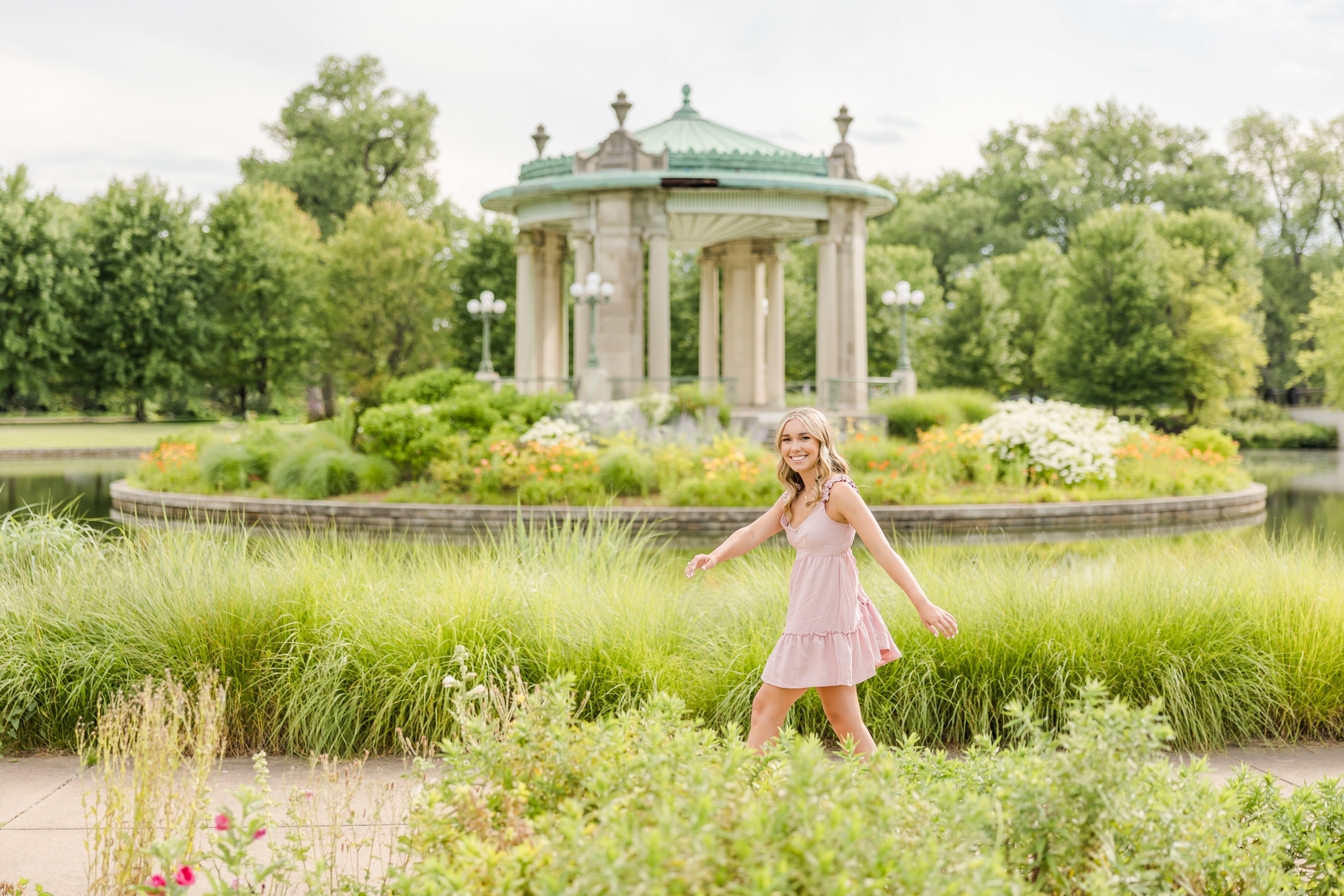 Forest Park senior photographer