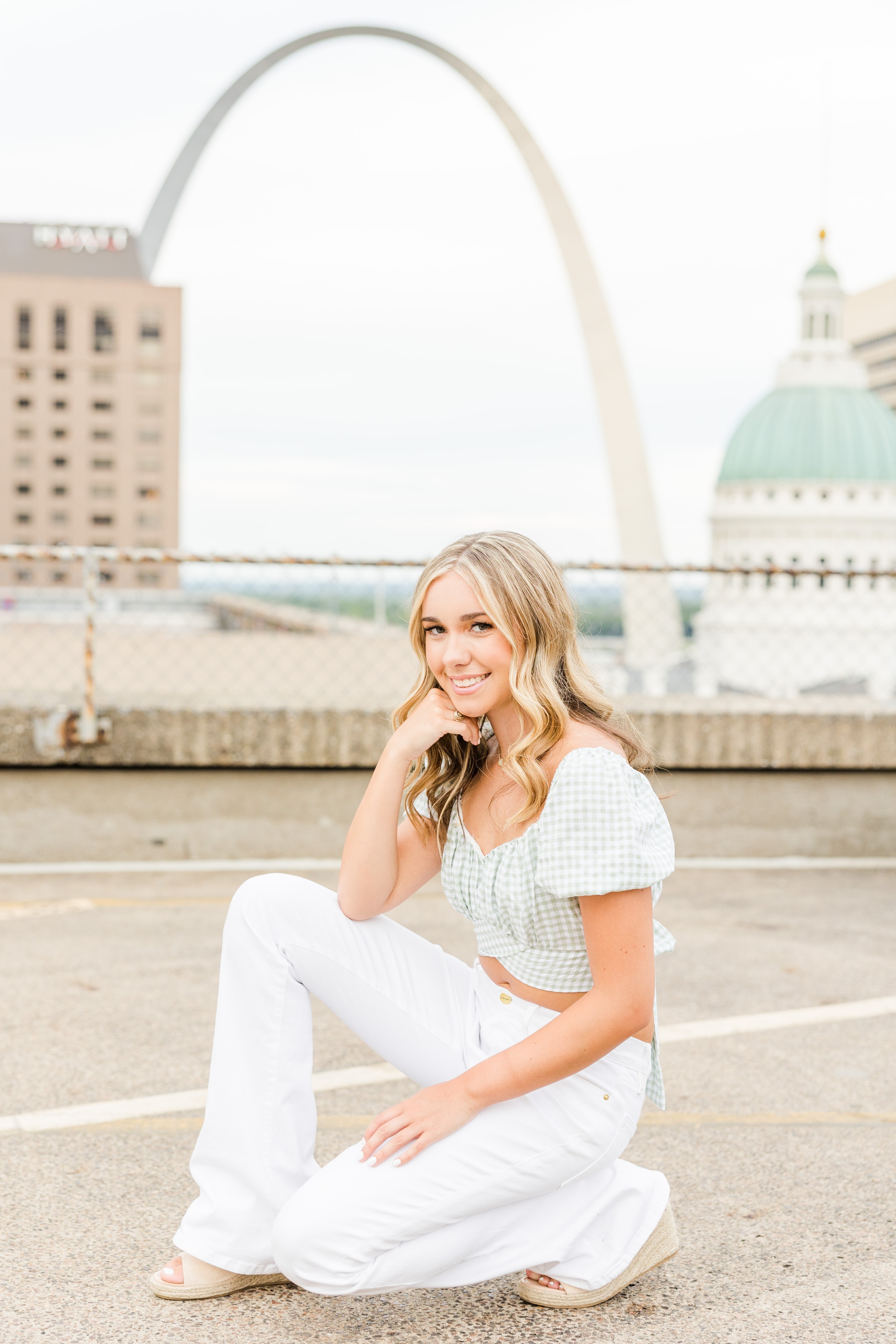 senior photos with the arch St. Louis MO