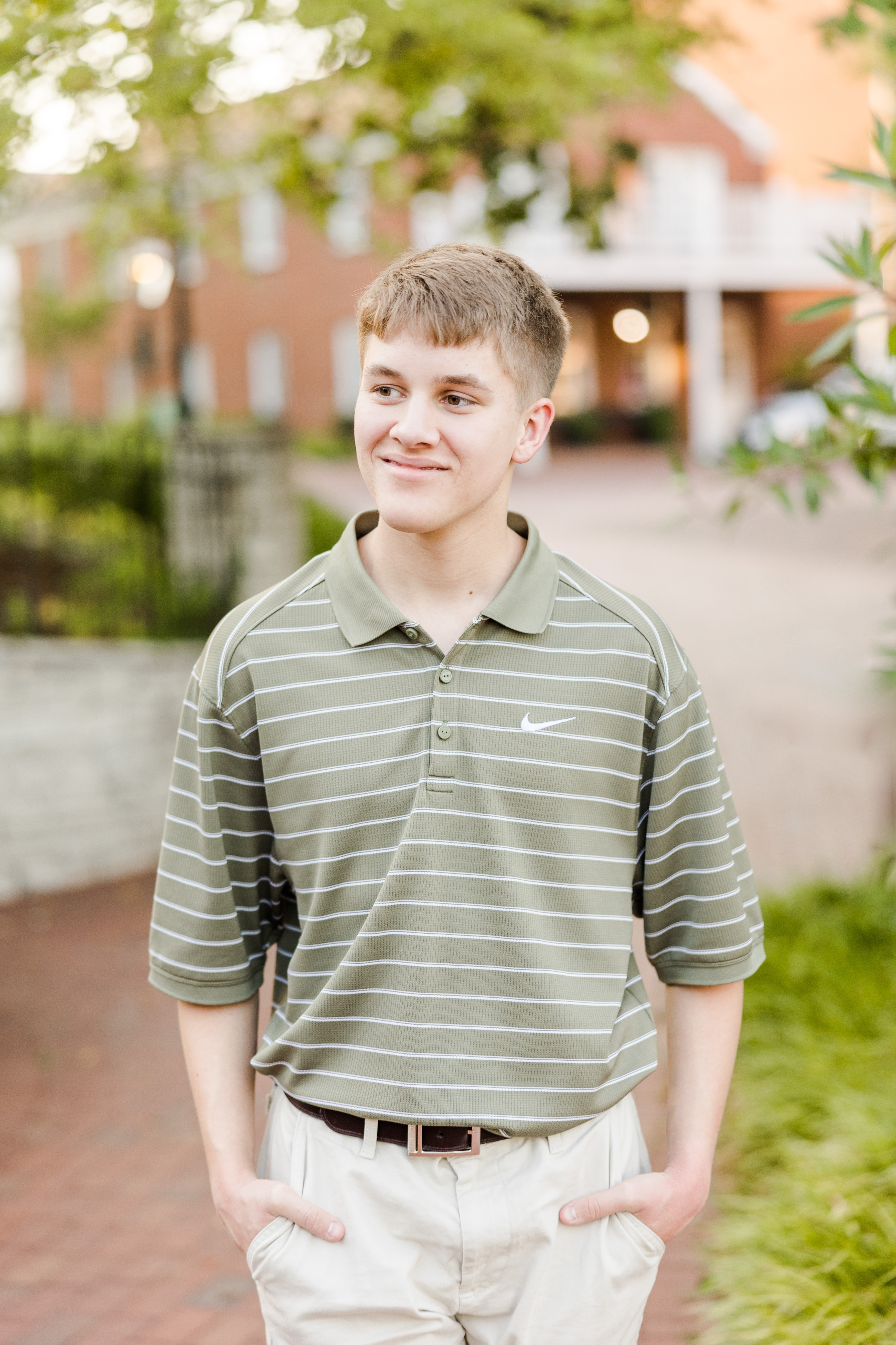 senior photos on Main Street St. Charles