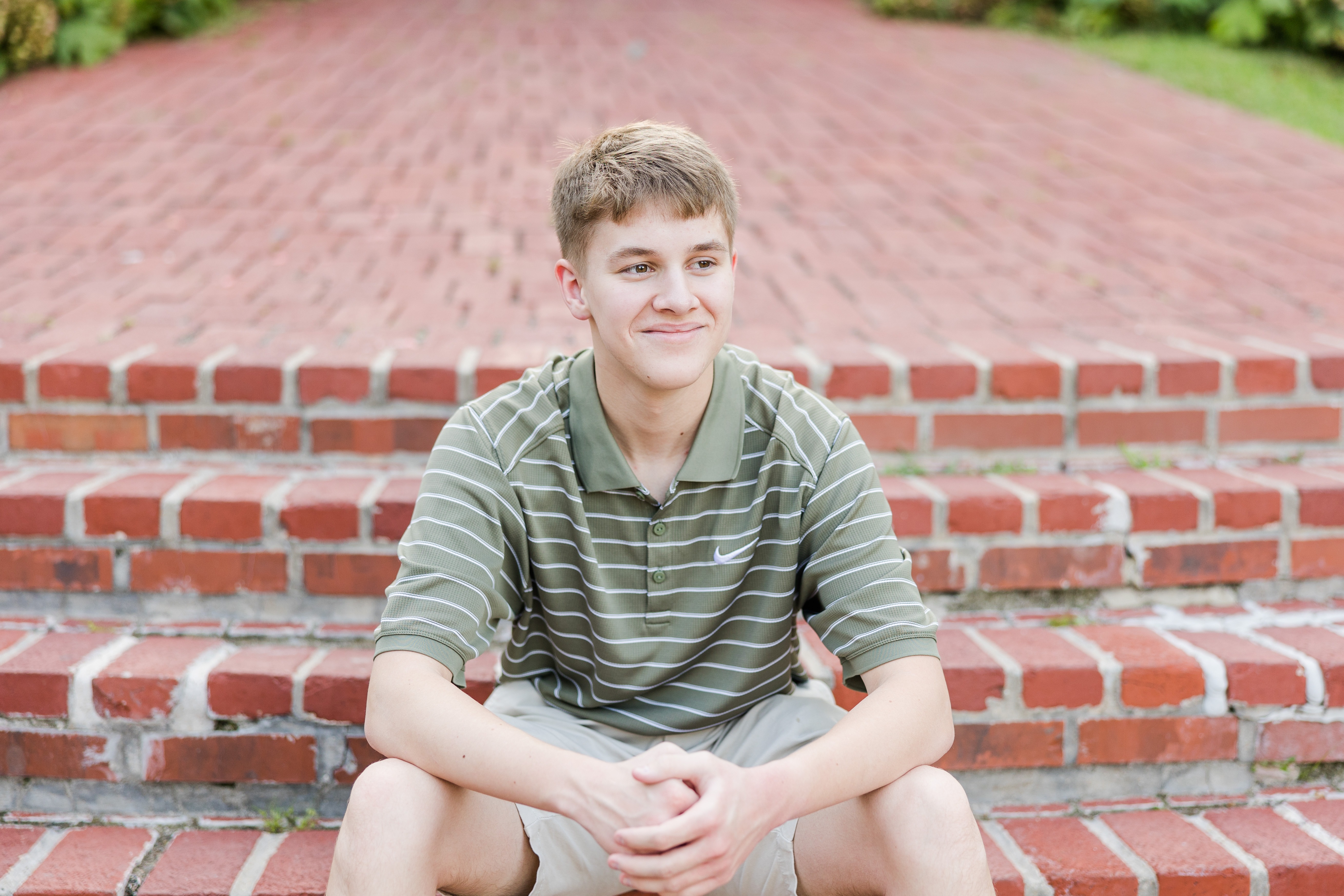 Senior photos on Main Street St. Charles