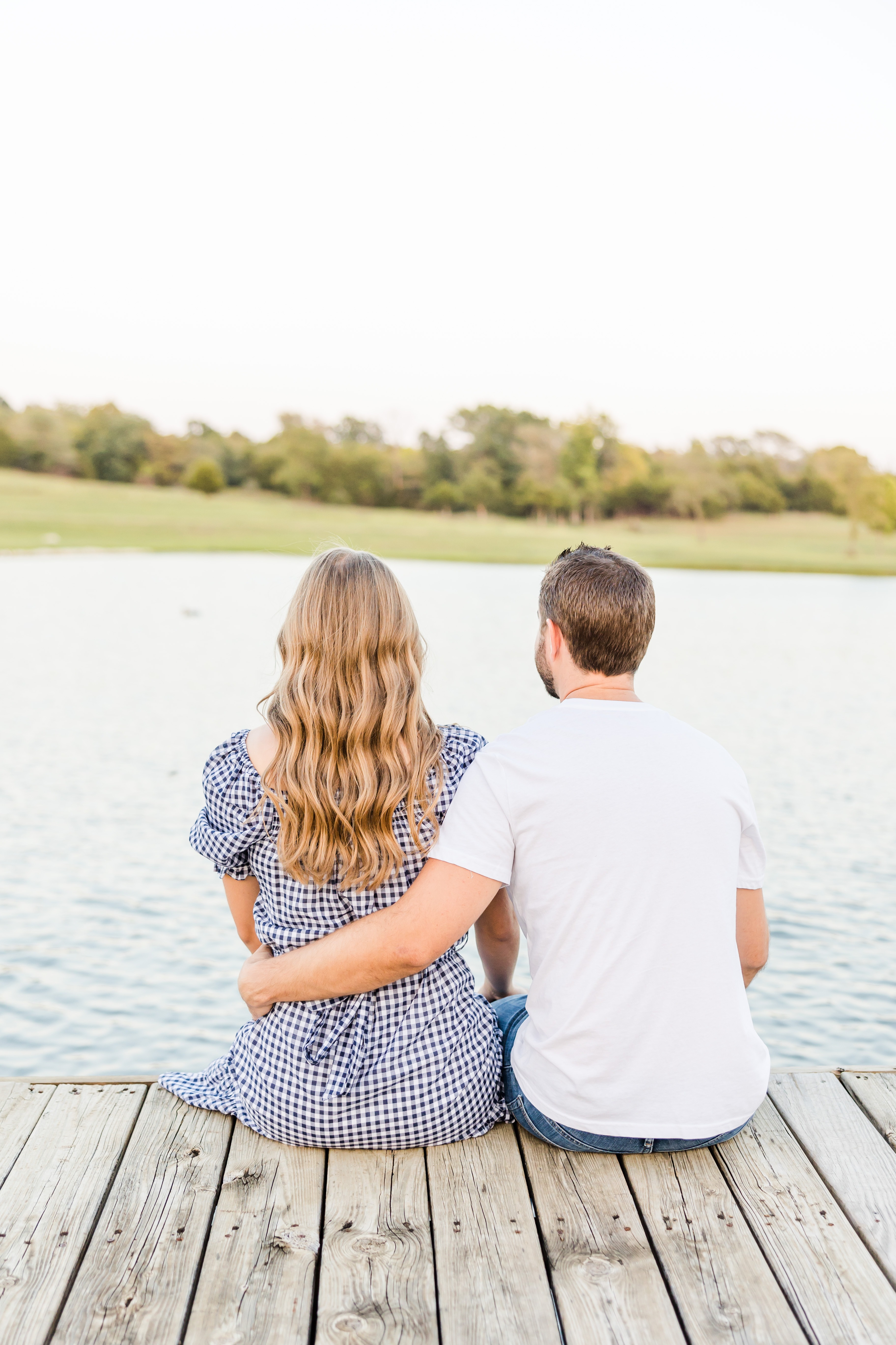 St. Charles engagement photographer; lake engagement session