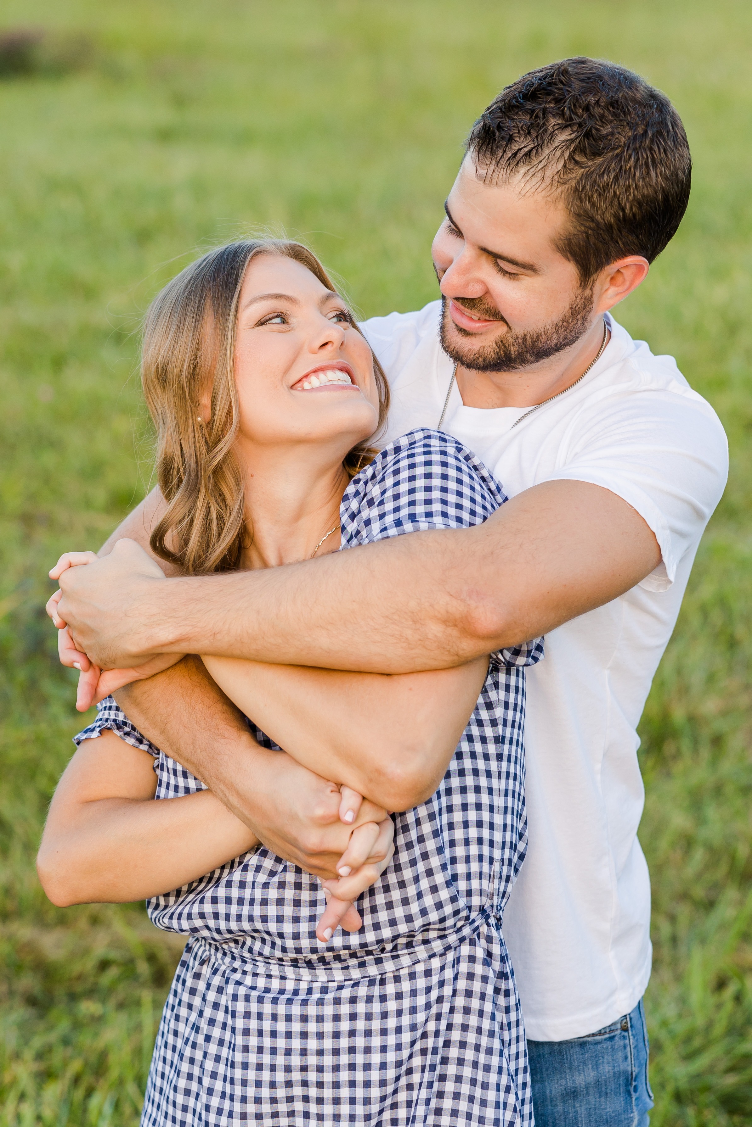 St. Charles engagement photographer; engagement session