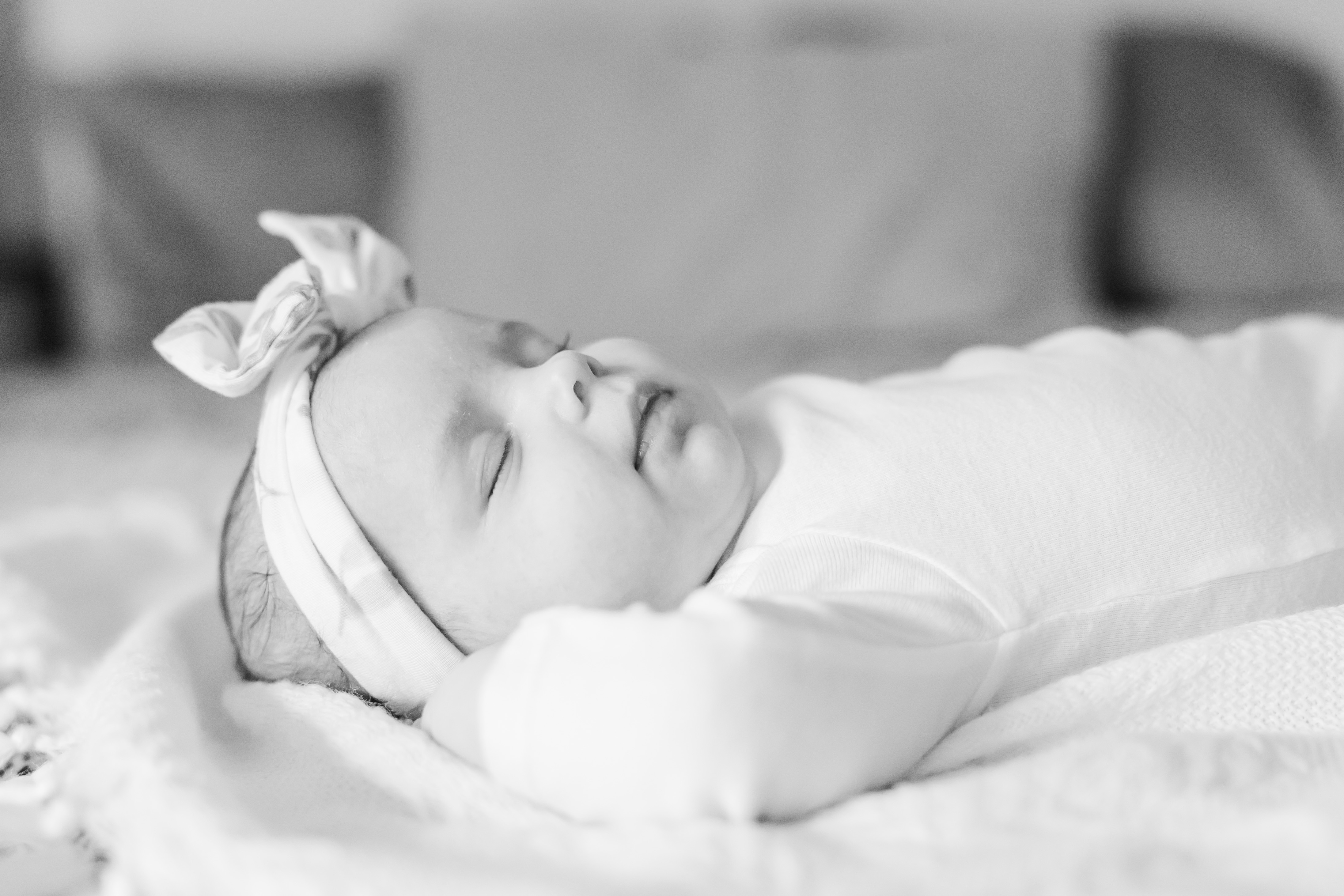 lifestyle newborn photographer