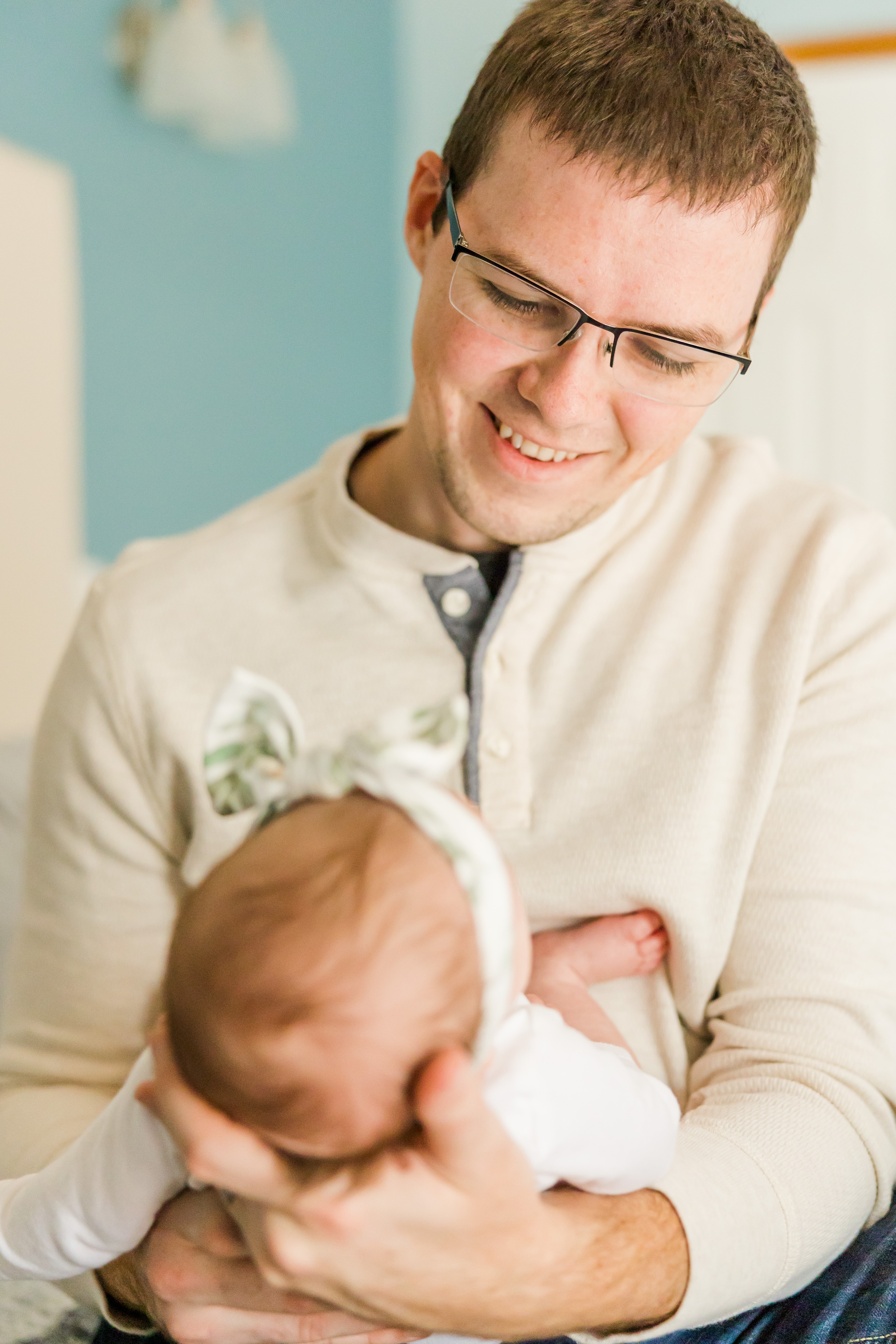 lifestyle newborn photographer